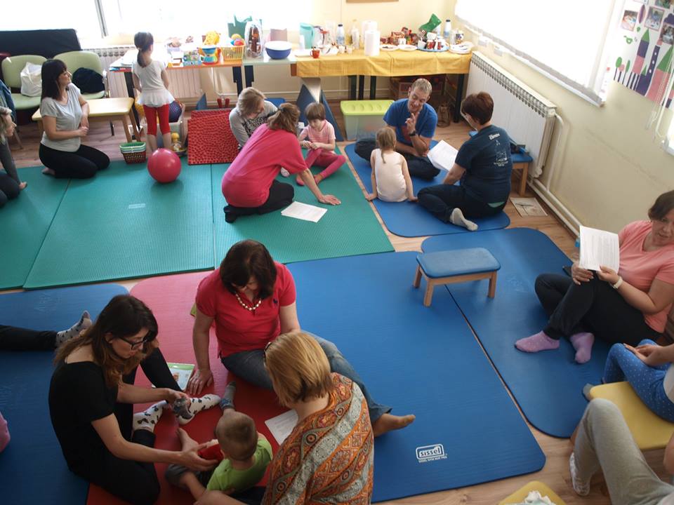 Pročitajte više o članku Sažetak teorijsko-praktične radionice o idejama tretmana za djecu s unilateralnim  spasticitetom